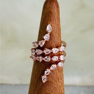 14k Rose Gold plated Cubic Zirconia Adjustable Ring— Fits Sizes 6-8 Nicely!!